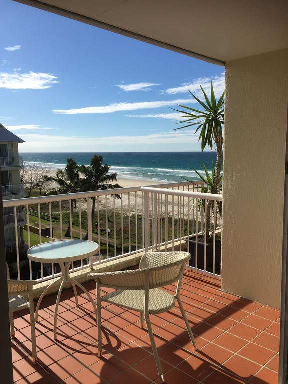 Crystal Beachfront Apartments Gold Coast Exterior photo